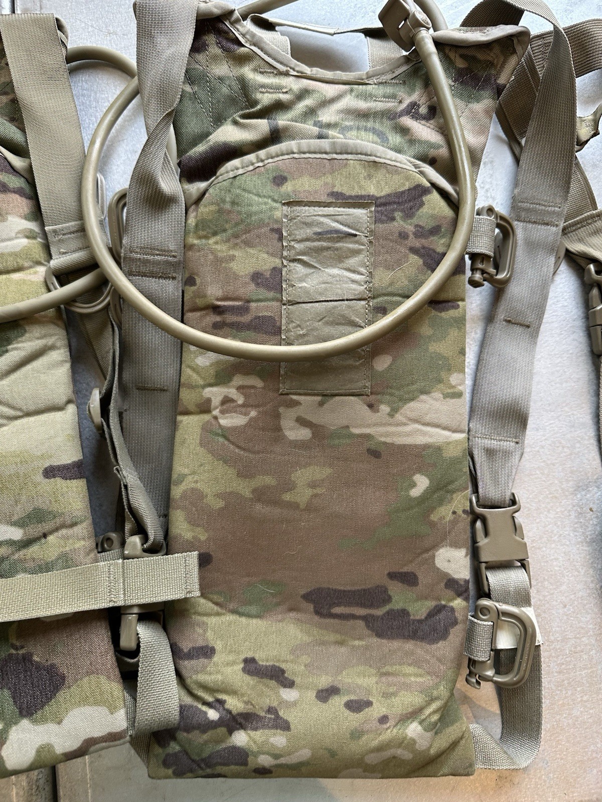 USGI OCP Multicam Molle II 3L/100oz Hydration System Carrier Pack w/ Bladder