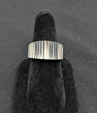 Sterling Silver 925 Brillant Cut Ribbed Band Ring Size 8 - 6 Grams