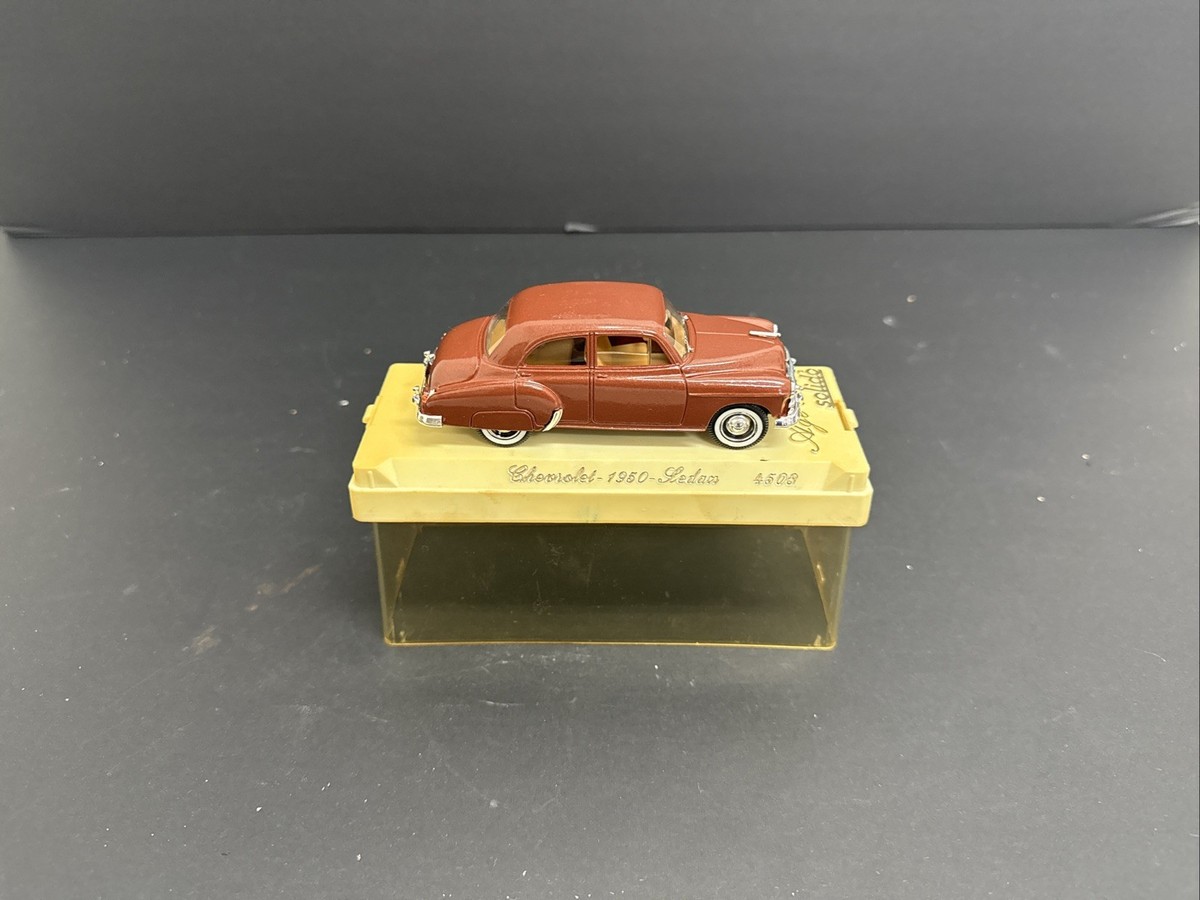 Solido 1/43 Chevrolet 1950 Sedan Coca-Cola - Jaune - Miniature Neuve France