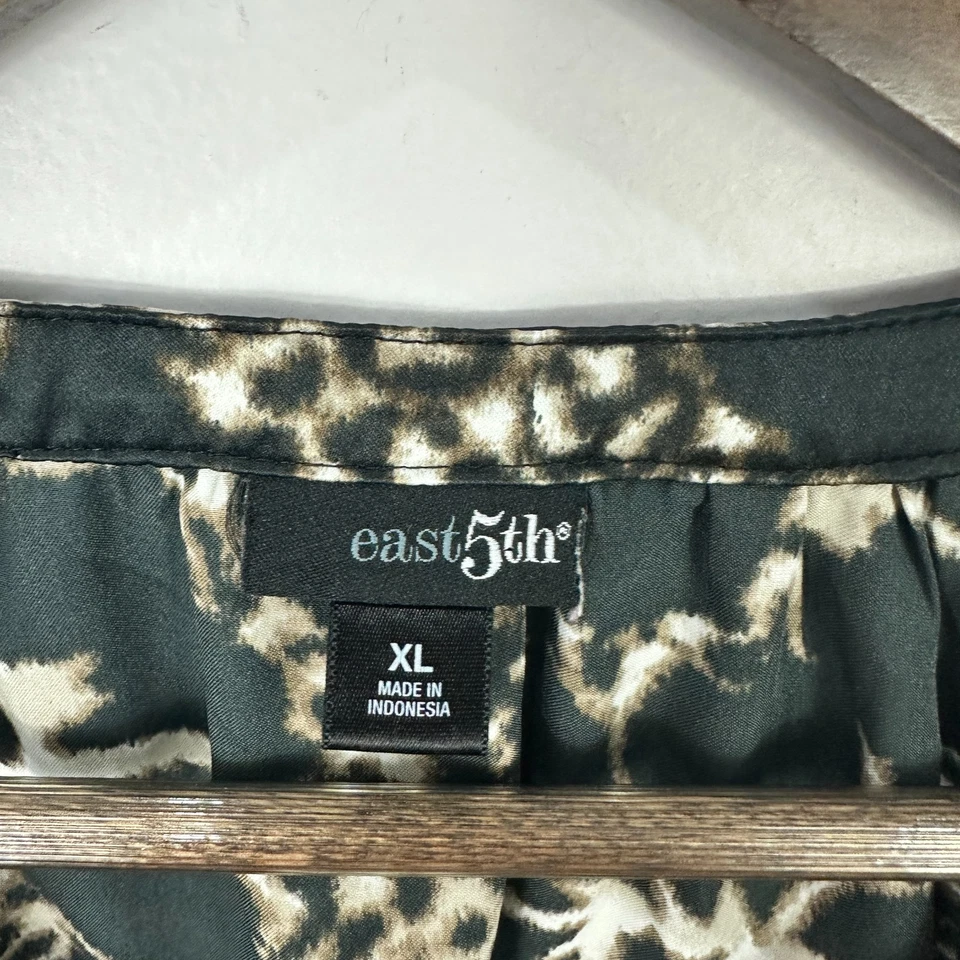 Blusa East 5th Mujer XL Verde Negra Estampado Animal Embellecida Cuello Y2K Preppy Foto 2 de 4