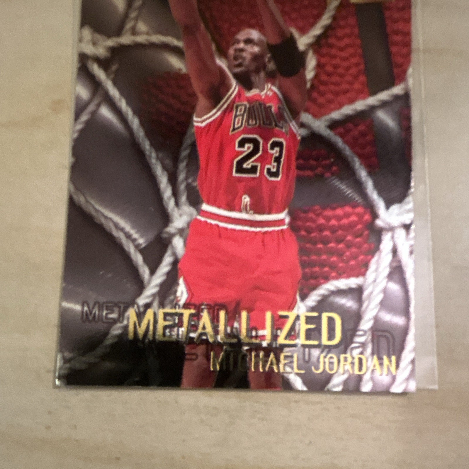 Red Insett Michael Jordan 1996-97 Fleer Metal Metalized Insert #128 Chicago Bulls ...
