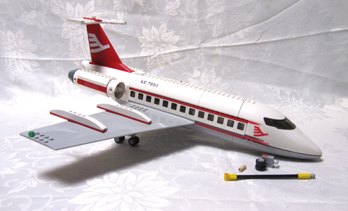 VINTAGE LEGO CITY AIRPORT 7894 2006 RETIRED USED - Picture 14 of 24