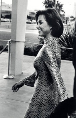 Mary Tyler Moore at 2nd People's Choice Awards at Santa Monica Civ- Old Photo