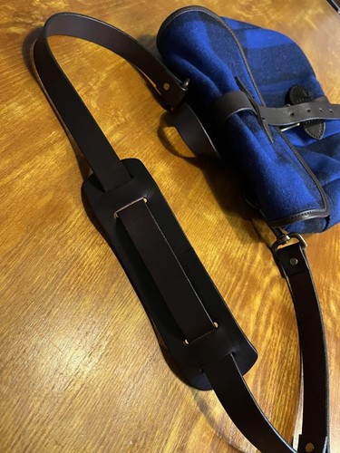 Filson Mackinaw Small Field Bag - Picture 13 of 14
