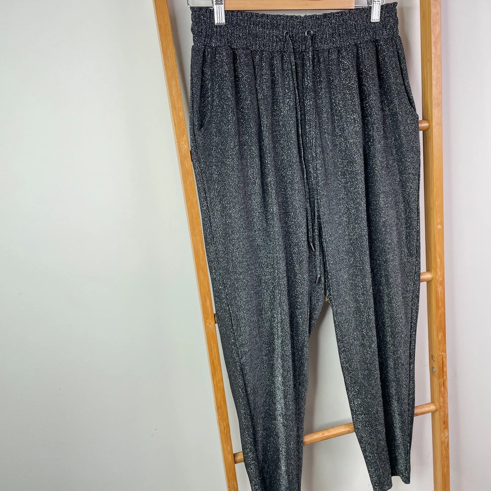 Pantalones deportivos Sass & Bide para mujer gris medio metálico con cordón cónico informales Foto 2 de 4