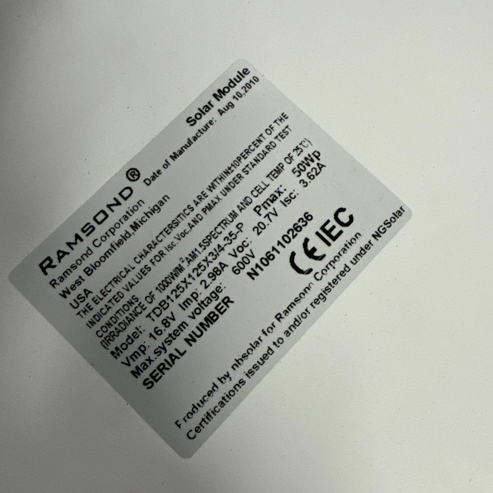 Lote de 3 - Módulo Solar RAMSOND 21” X 24,5” PMAX: 50 WP VMP: 16,8 V Imp: 2,98 A ¡Nuevo!! Foto 2 de 4