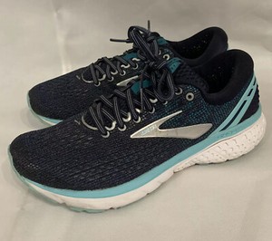 hoka one one tor ultra low black