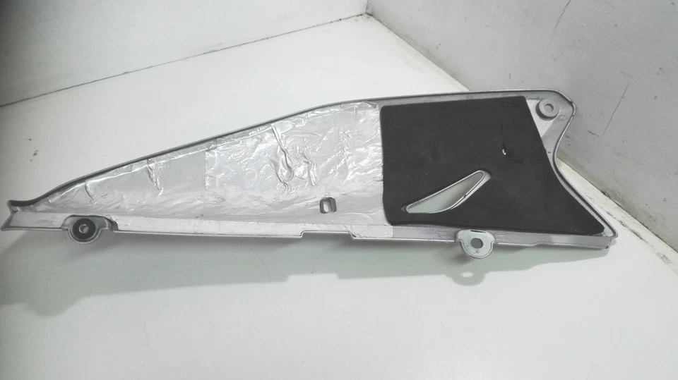 Panel lateral derecho HONDA TRANSALP 650 Foto 4 de 4