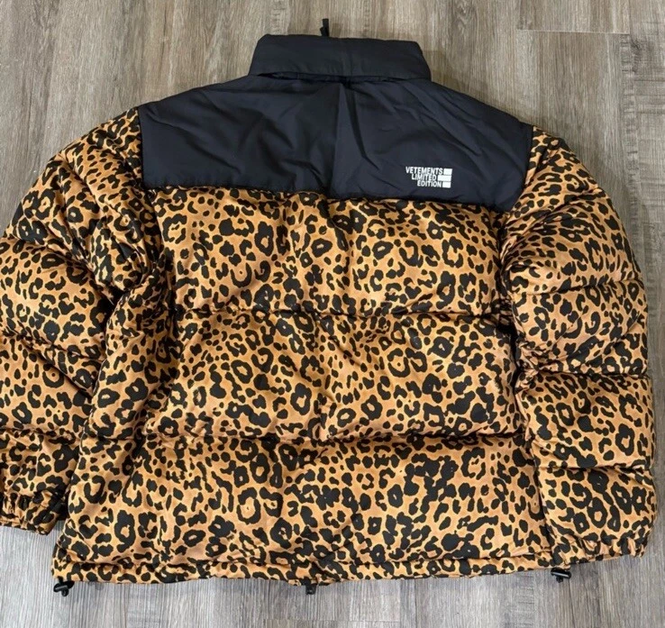 Size L Vetements Logo Limited Edition Leopard Puffer Jacket Coat Unisex - product detail image 8