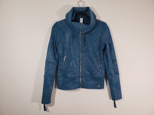 new balance shadow jacket