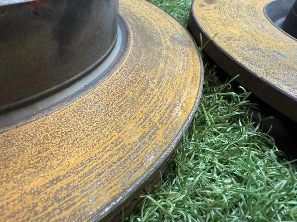 Juego de pinzas y rotores Brembo delanteros y traseros Subaru BRZ OEM Foto 3 de 4