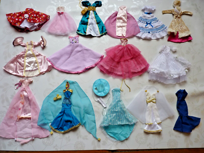 Collecton Les Robes de Mes Voyages n°34 | Barbe, World best photos