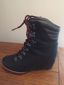 sorel conquest wedge black