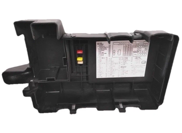 Крышка коробки предохранителей 2003 2007 GMC Savana Chevy Express 1500 2500 3500 от оригинального производителя K17 - Изображение 2 из 4