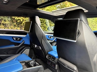 Lamborghini Urus Rear Seat Entertainment (RSE) Vorbereitung + 2x Tablets Nachrüstung