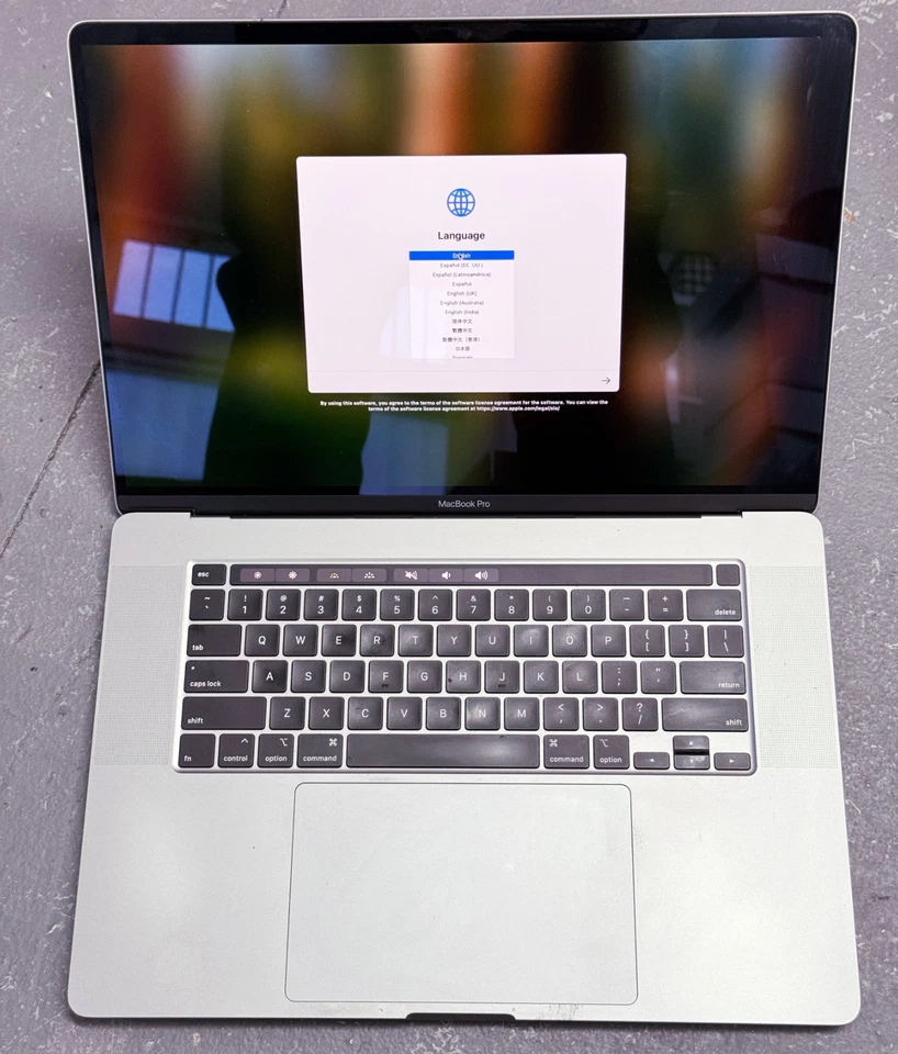 2019 Apple MacBook Pro 16" 8 Core i9 2,4GHz 64GB RAM 4TB SSD ~ sehr guter Zustand! A2141