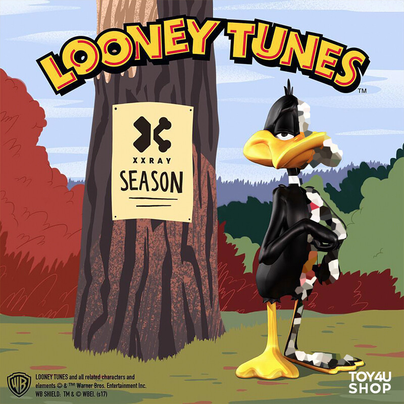 Looney Tunes Daffy Duck Collectible Figure by Mighty Jaxx
