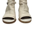 Foto 9 di 10