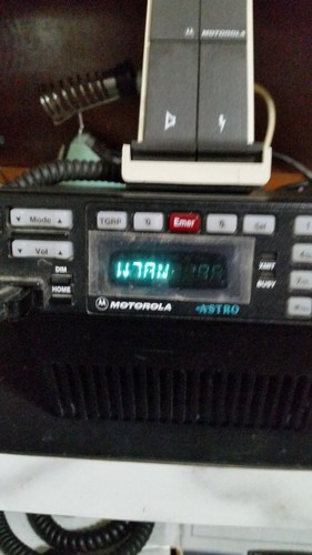 MOTOROLA ASTRO SPECTRA VHF BASE RADIO - Afbeelding 5 van 7