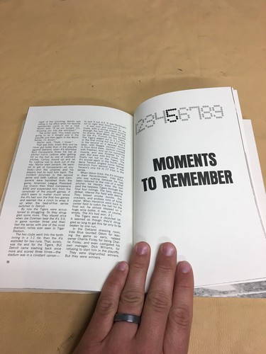 Libro 75 de los Grandes Equipos de Béisbol Joe Falls Autógrafo Mickey Lolich - Imagen 5 de 6