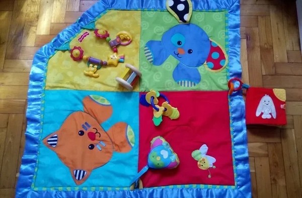 Manta Interactiva Fisher Price