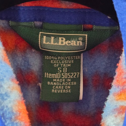 L.L. Bean Kids Mountain Classic Fleece Hollyberry S 8 Hooded Jacket - Picture 4 of 9