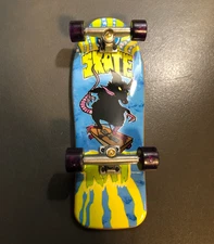 TECH DECK Stake Rat Trap Fingerboard, Classic Skateboard 3.75" **