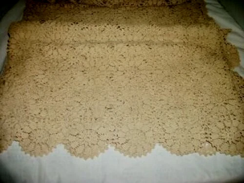 Mantel de encaje de ganchillo hecho a mano vintage color crudo grande molinete flor Foto 2 de 4