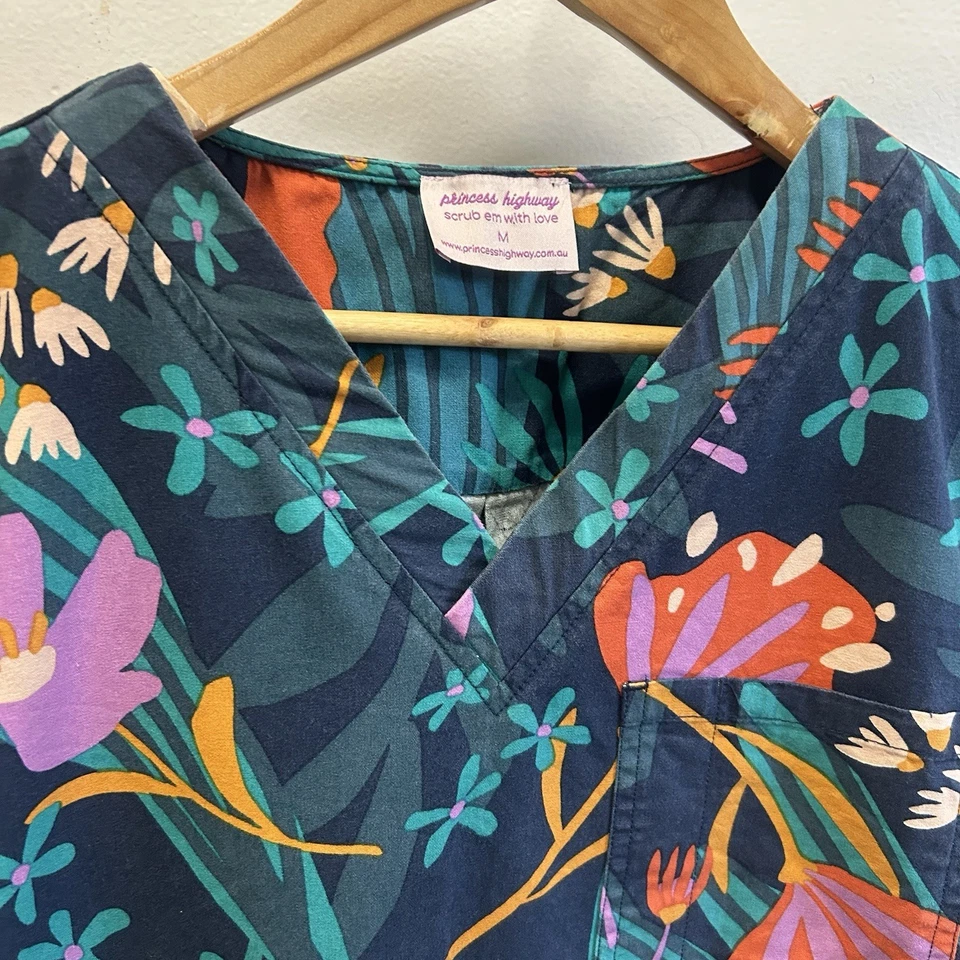 Princess Highway Botanical Floral Scrub Set M - image 2 of 4