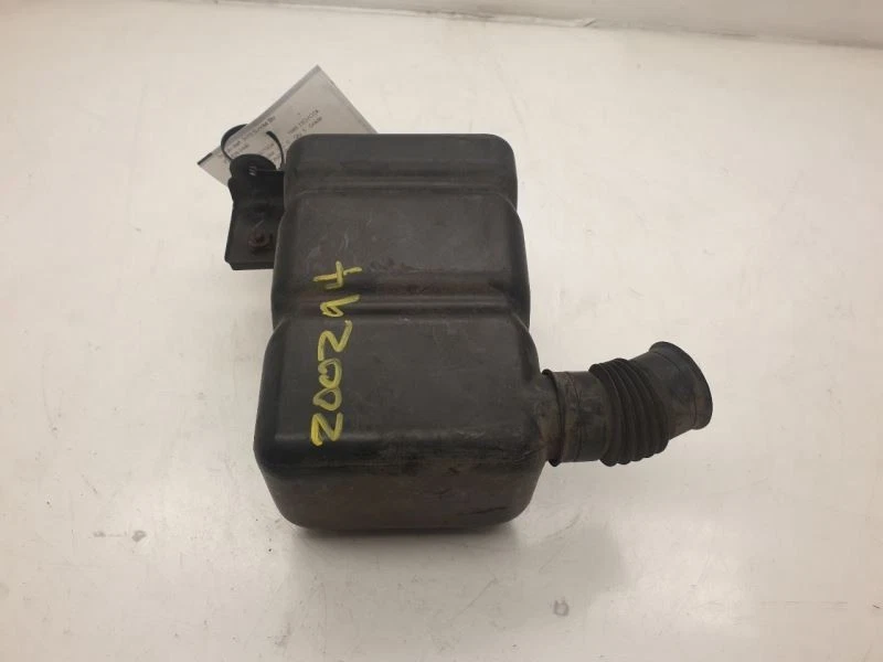 Toyota Pickup 1986 2,4 L 4 cilindros 22R filtro de aire tubo/resonador  Foto 2 de 4