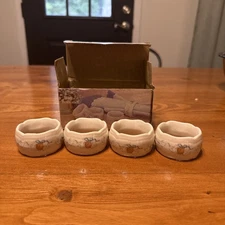 International Marmalade White Geese Fruit, Set Of 4 Napkin Rings, New In Box