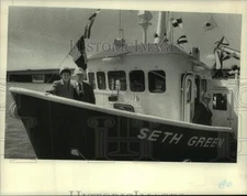 1985 Press Photo Mrs. Mario Cuomo & Henry Williams aboard boat in New York