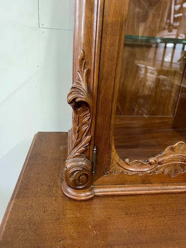 ARRIVES OCT. 2025 Elegant French Antique Louis XV Walnut Vitrine/Display Cabinet - Picture 11 of 12