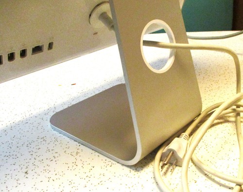 Working Vintage Apple iMac G5, Model A1144 All-in-One, has Screen Lines Flaw - Bild 5 von 9