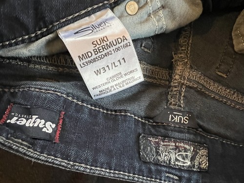 Pantalones cortos de mezclilla elásticos azules CE49 plateados Suki Mid Bermudas para mujer 31 - Imagen 3 de 4