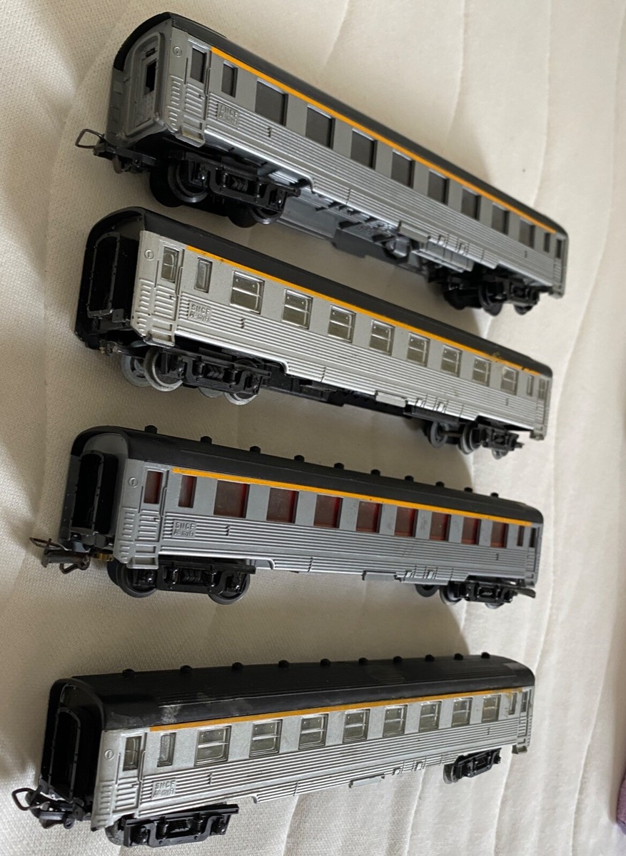 JOUEF HO Rame 4 Voitures Voyageurs INOX bande jaune 1ere
