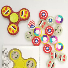 Night Light Glow in Dark Happy Face Hand Spinner - 1x w/Random Color and Design