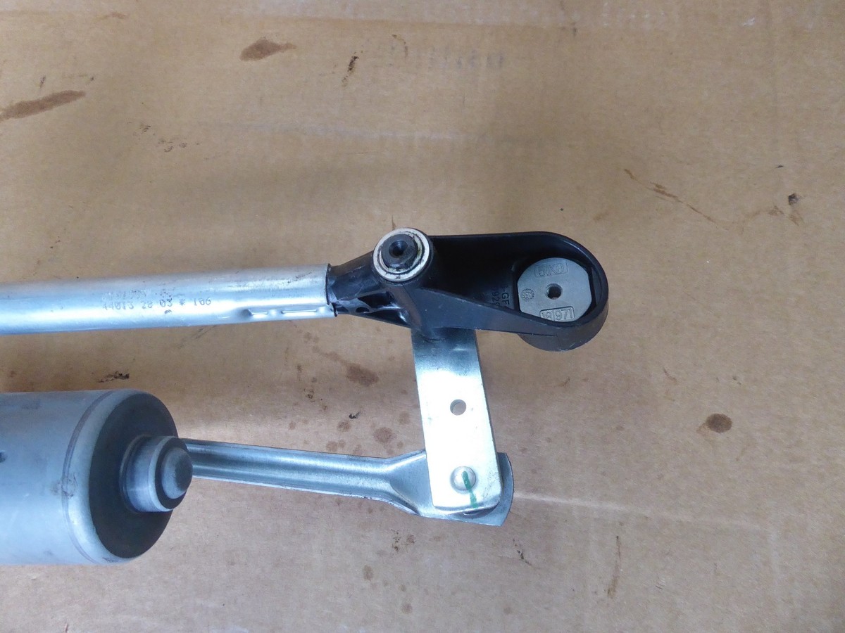 BMW 7197157 E89 Z4 Windshield Wiper Motor Arm System OEM 2009-2016 