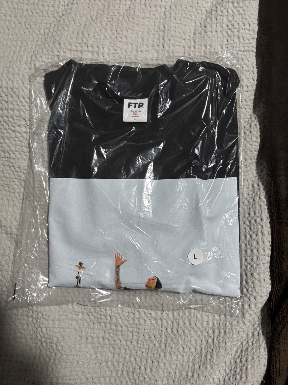 Famous & FTP With Travis Barker Blink 182 Shirt Logo Tee Size Large Black