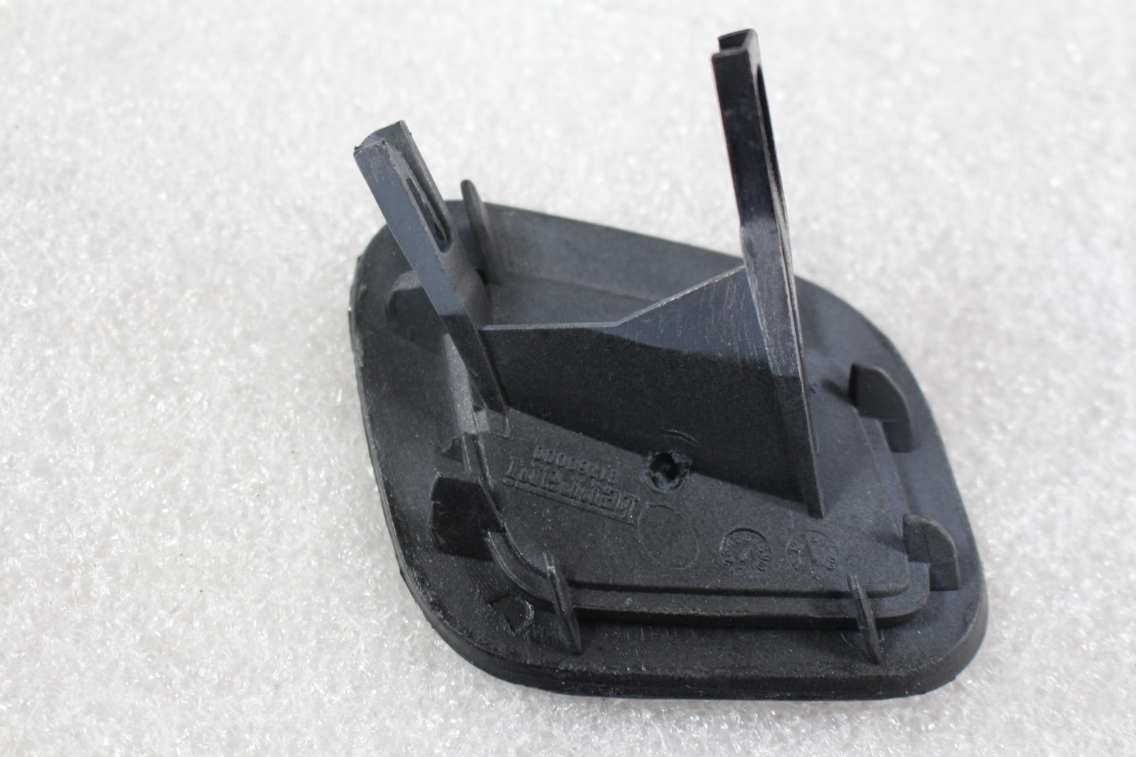Ferrari 458 Italia Right Headlight washer cap P/N 82763510