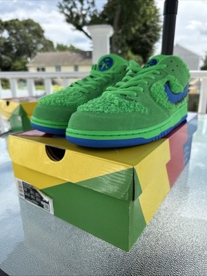 Size 13 - Nike SB Dunk Low x Grateful Dead Green Bear 2020