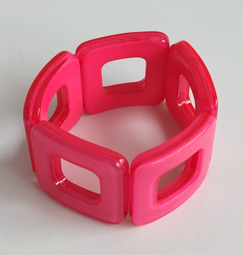 Chunky Hot Pink Acrylic Lucite Miranda Geometric Bracelet - Picture 2 of 3