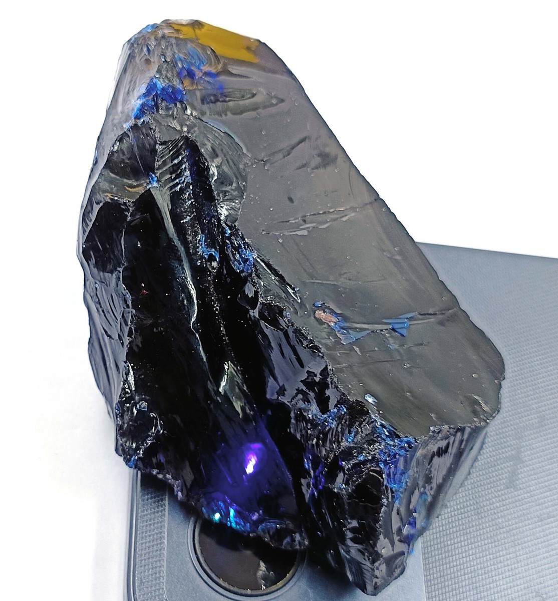 880 Ct Natural Blue Tanzanite Certified Rough Untreated