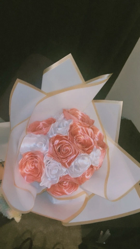 HandMade Flower Bouquets 💐 | Tell me what type of colors you’d want. - Image 2 of 4