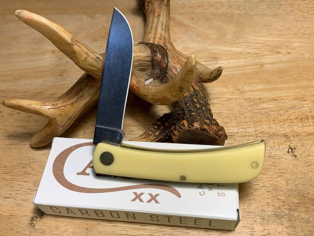 Case XX Sod Buster Jr Smooth Yellow Synthetic 3 5/8 Case XX Sod Buster Jr Smooth Yellow Synthetic 3 5/8