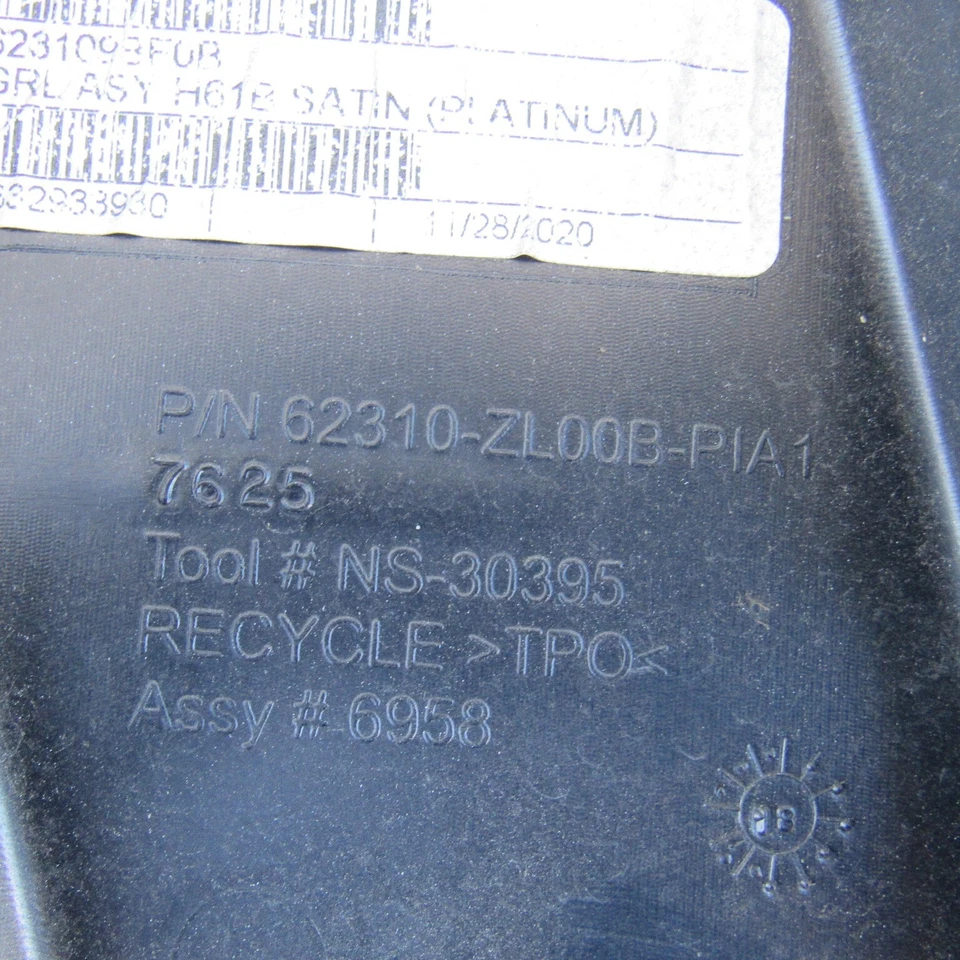 2009 2010 2011 2012 2013 2014 2015 2016 2017 2018 2019 Nissan Frontier parrilla OE Foto 4 de 4