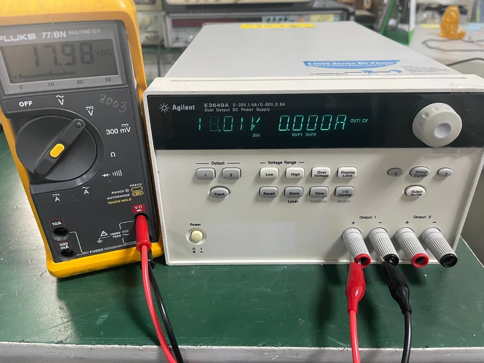 Agilent E3649A Dual Output Power Supply 0-35V 1.4A ,0-60V 0.8A_33-26-45-35-11-19 - Image 2 of 4