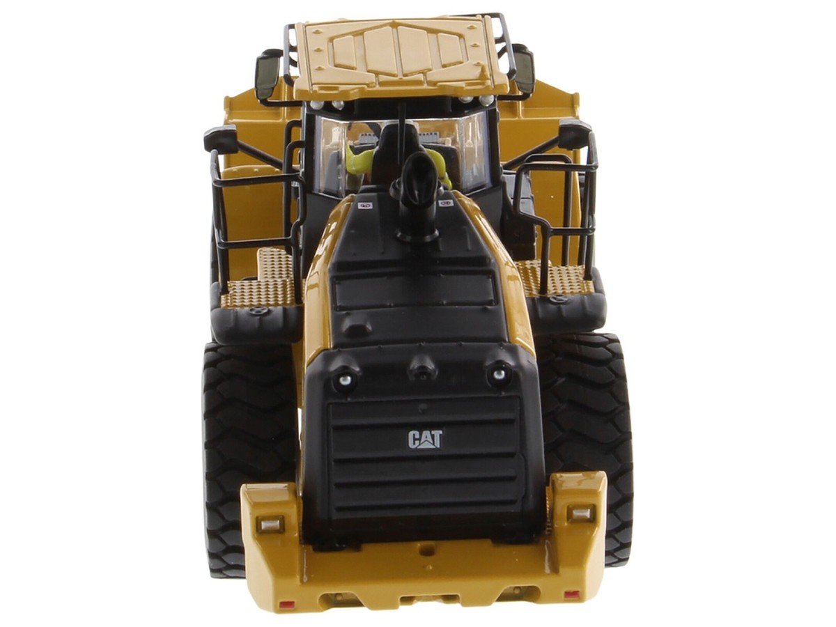 CAT CATERPILLAR 966 WHEEL LOADER WITH OPERATOR 1/50 BY DIECAST