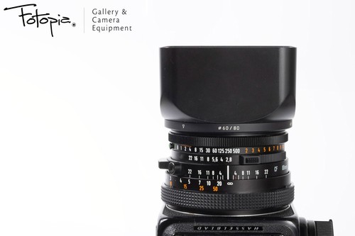 Hasselblad 500C/M - Black with CF 80mm F2.8 T*, KIEV Prism & extra (91-93%new) - Picture 8 of 13