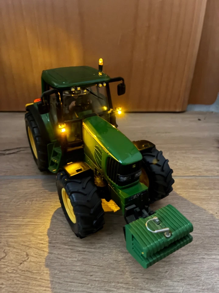 Siku 6204 Control John Deere 6920S Umbau Maßstab 1:32 Lichtumbau -Rarität- - Bild 4 von 4